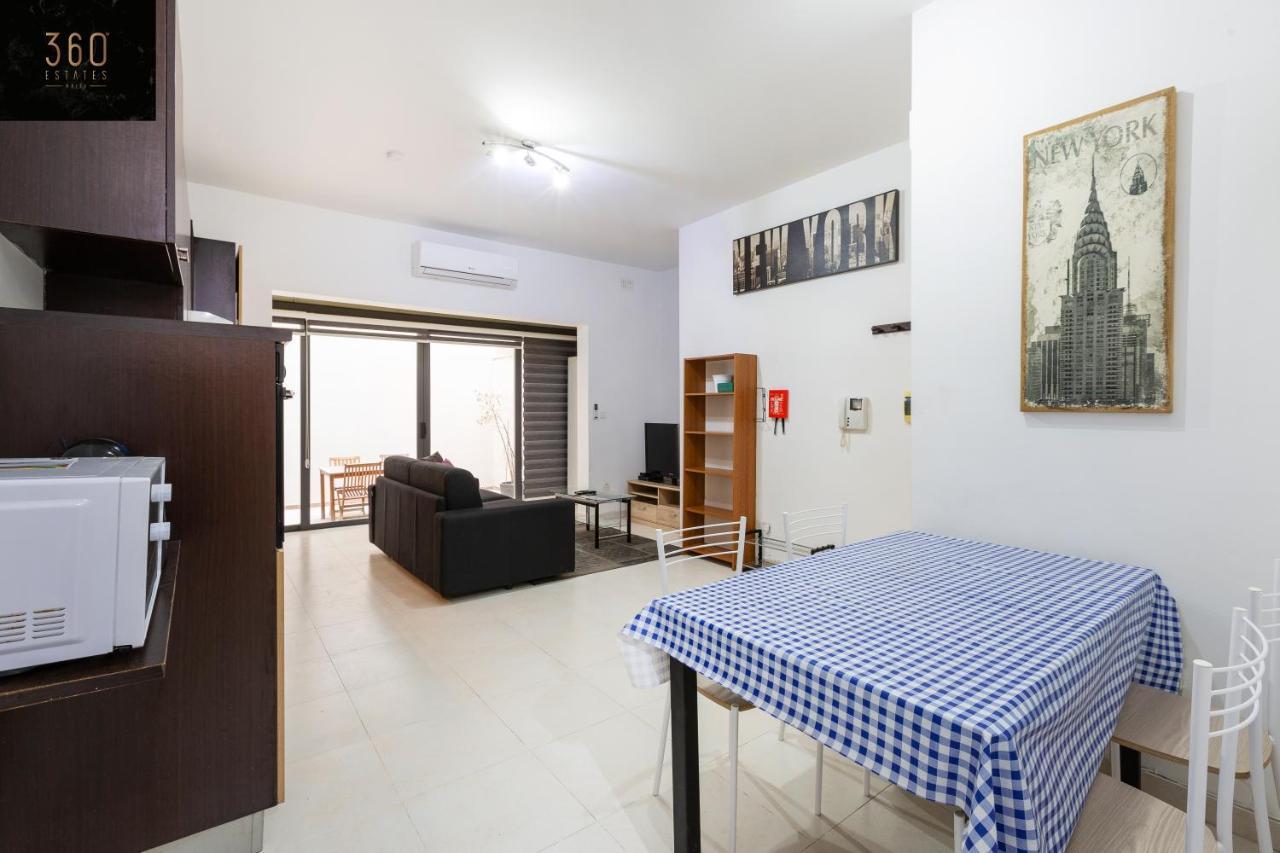 سانت جوليان Centre Paceville Apt With Terrace, Bbq & Wifi By 360 Estates المظهر الخارجي الصورة