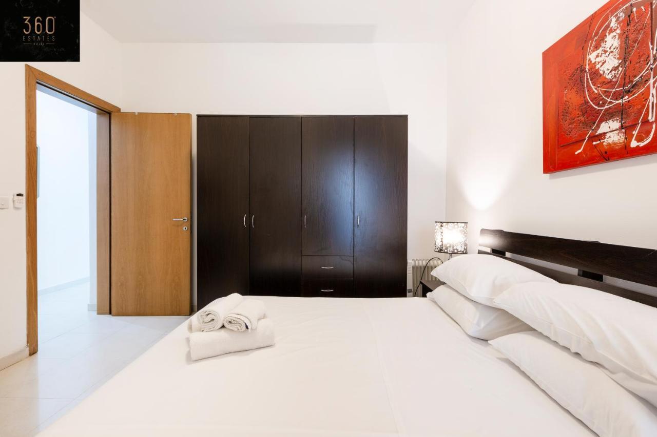 سانت جوليان Centre Paceville Apt With Terrace, Bbq & Wifi By 360 Estates المظهر الخارجي الصورة